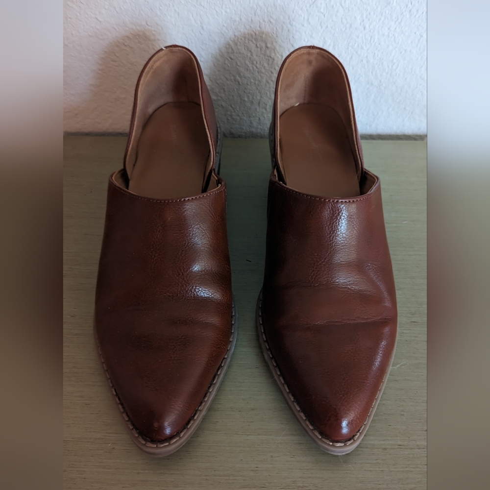 Universal Thread Mules - Picture 3 of 3